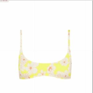 ISO SMALL top AND MEDIUM bottoms